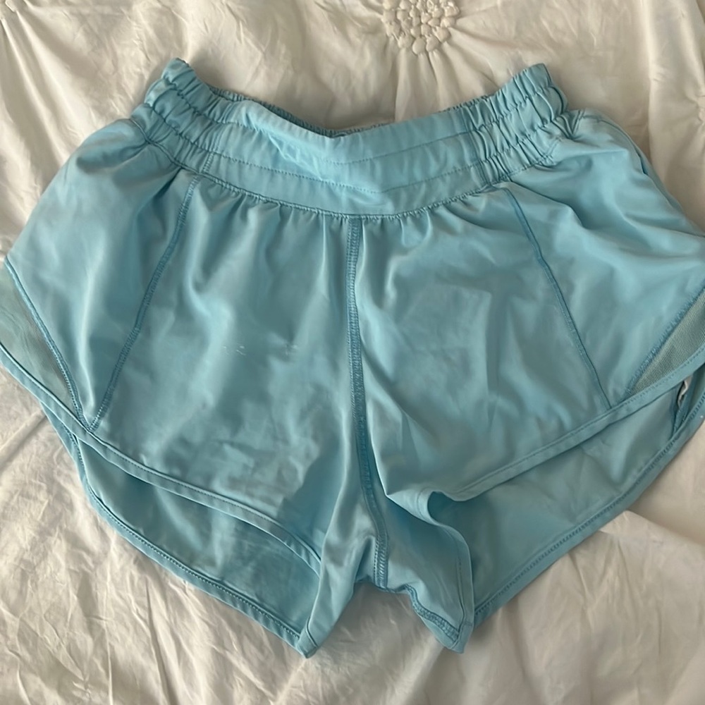 Lululemon Hotty hot 2.5 low rise *HYDRA BLUE*